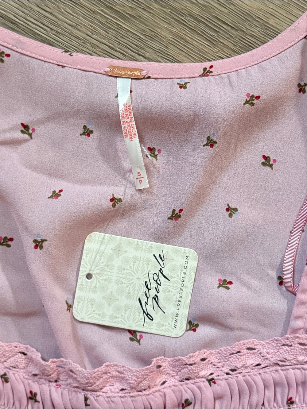 NWT Free People Adore You Floral Smocked Peplum Blouse Mauve Pink Puff Sleeve S - Picture 2 of 4